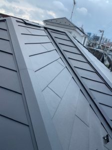 神奈川県|川崎市麻生区:屋根重ね葺きによるリフォーム