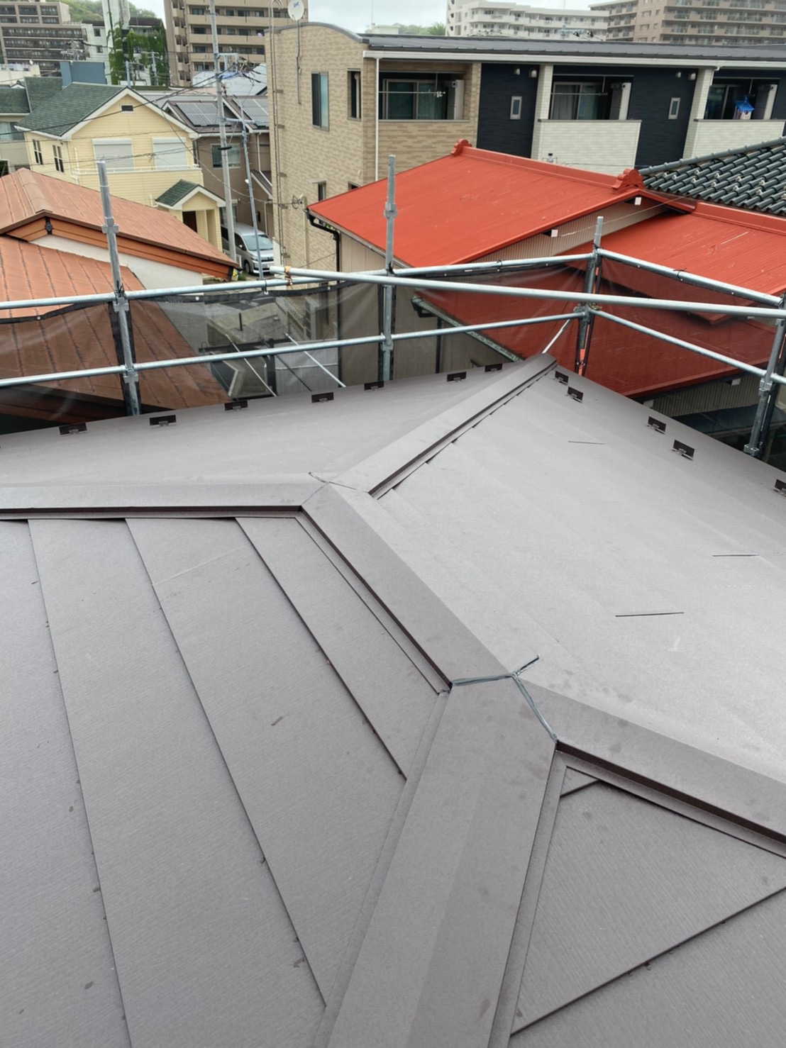 神奈川県|横須賀市:屋根カバーをスーパーガルテクトでリフォームしました。