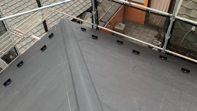 横浜市瀬谷区:屋根カバー（スーパーガルテクト）のリフォームを行いました！