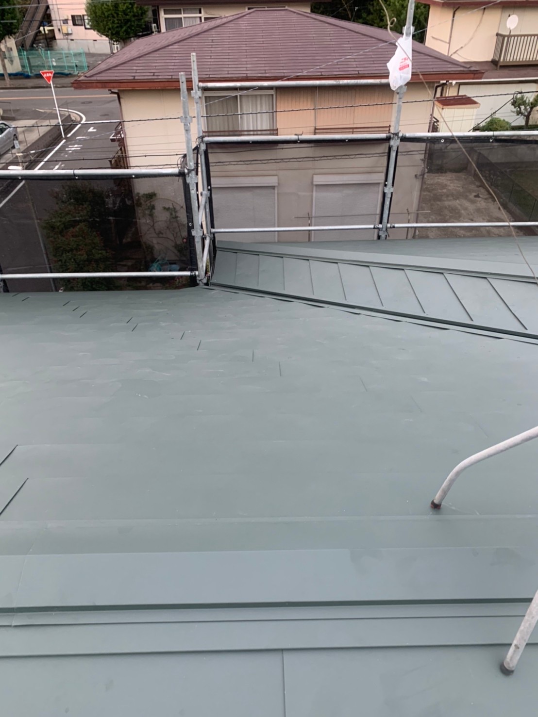 神奈川県|横浜市港北区:屋根カバー（ヒランビー）のリフォームを行いました！