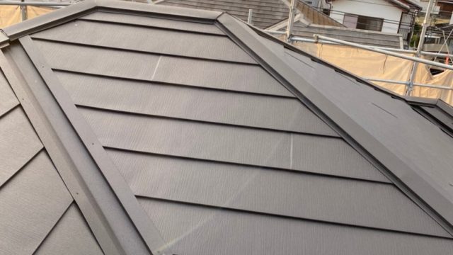 神奈川県|鎌倉市:屋根カバー工法（スーパーガルテクト）のリフォームを行いました！
