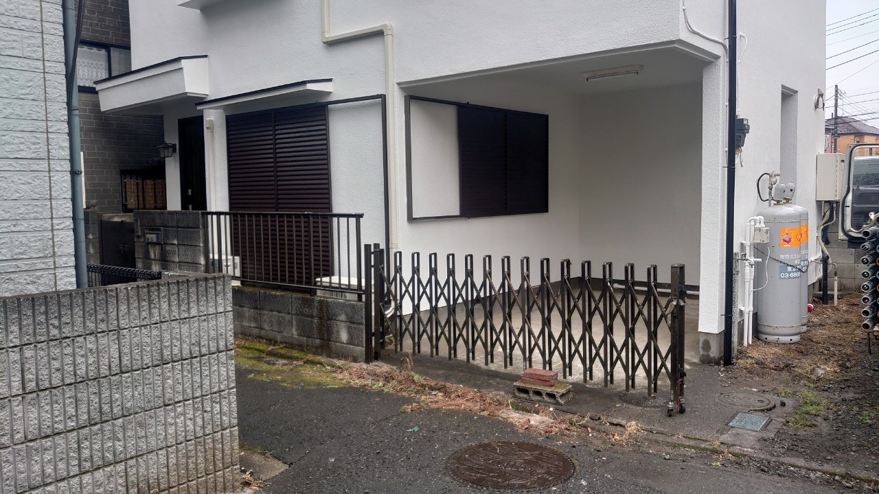 東京都東村山市の外壁塗装事例：プレミアムシリコンによる外壁塗装後（別アングル）