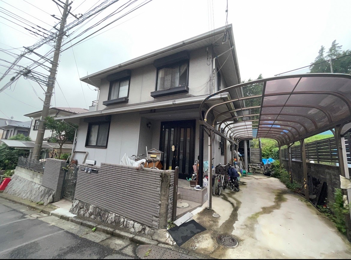 厚木市の外壁塗装事例：施工前