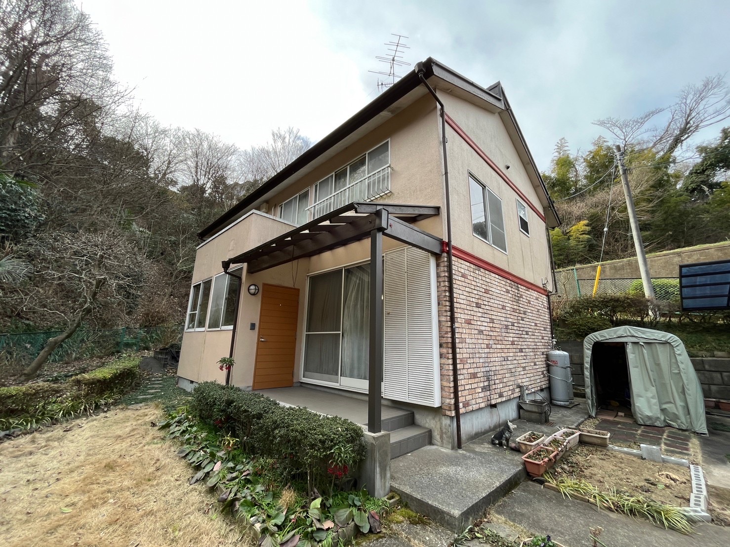 横浜市鶴見区の外壁塗装事例：施工前