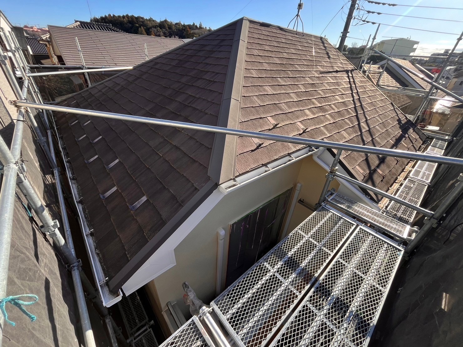 神奈川県藤沢市 屋根カバー工法前のコロニアルNEO屋根