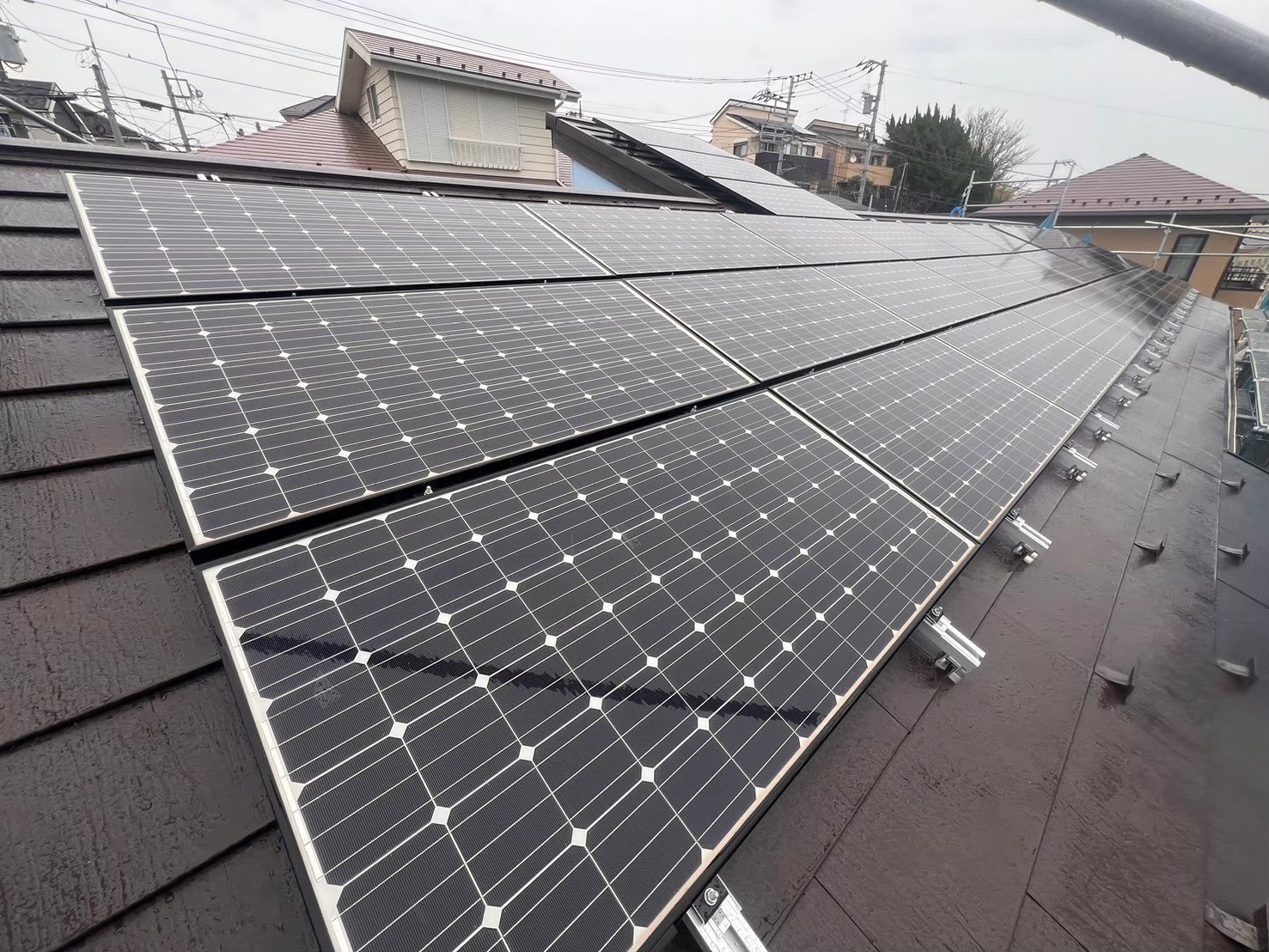 東京都荒川区 屋根カバー工法・雨樋交換 施工後（スーパーガルテクト）