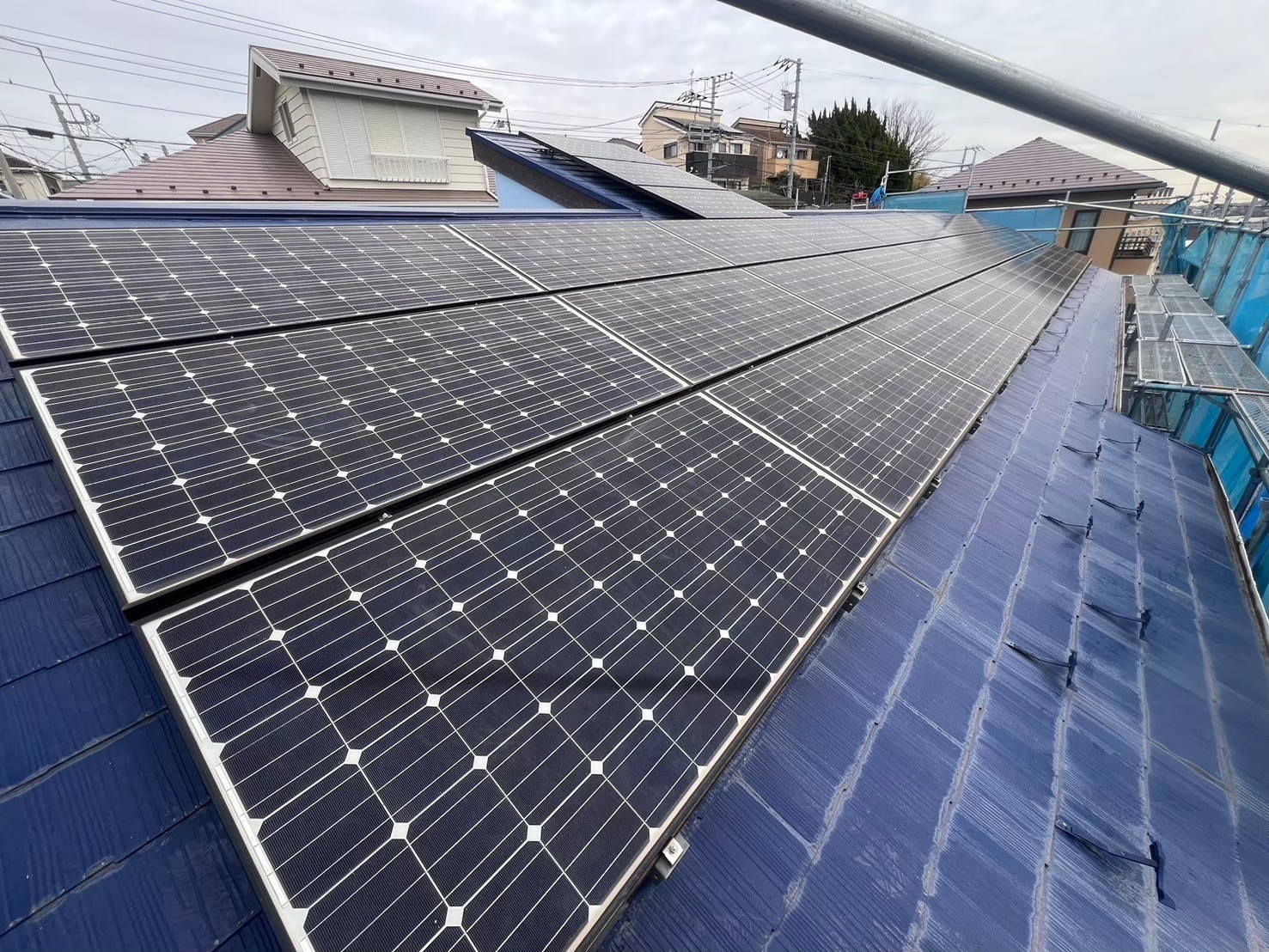 東京都荒川区 屋根カバー工法・雨樋交換 施工前
