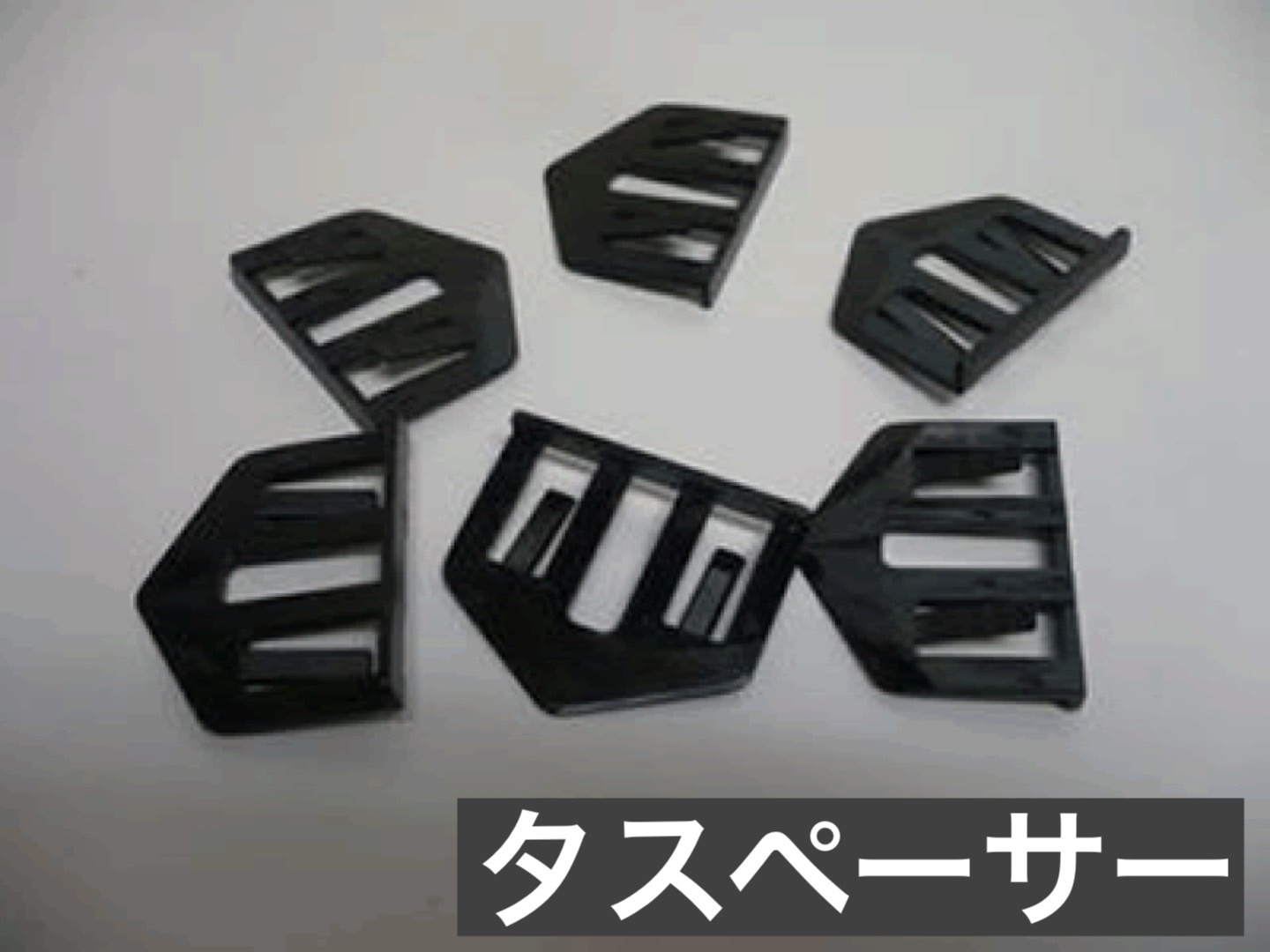 在石板屋顶上安装通风器